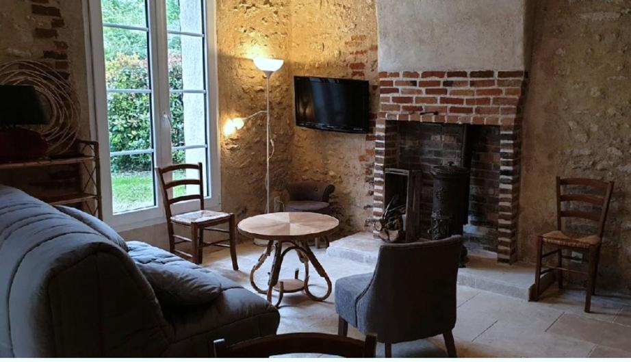 La Petite Maison Dans La Foret Gy-en-Sologne Buitenkant foto