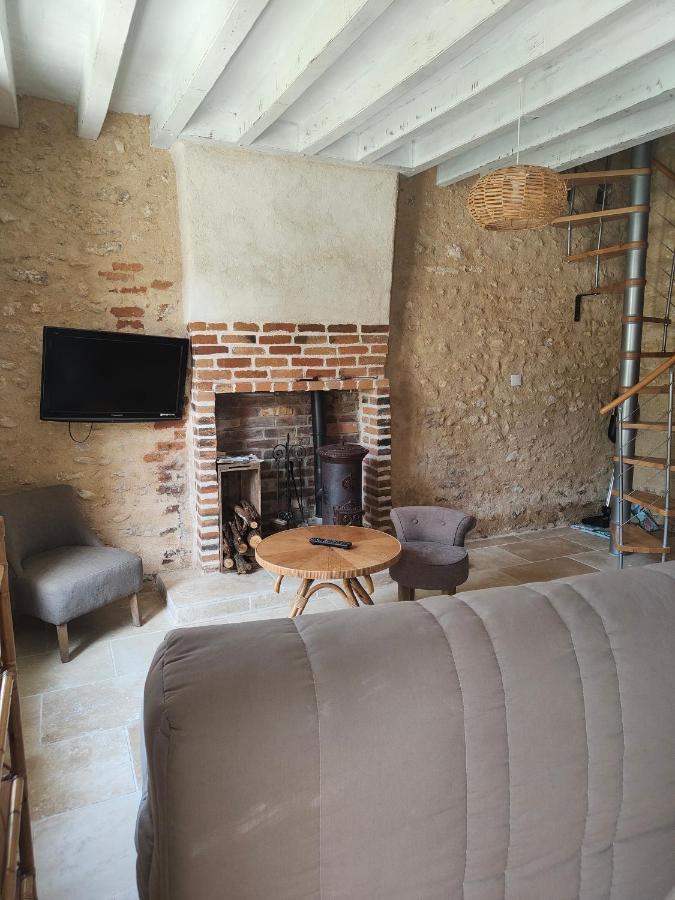 La Petite Maison Dans La Foret Gy-en-Sologne Buitenkant foto
